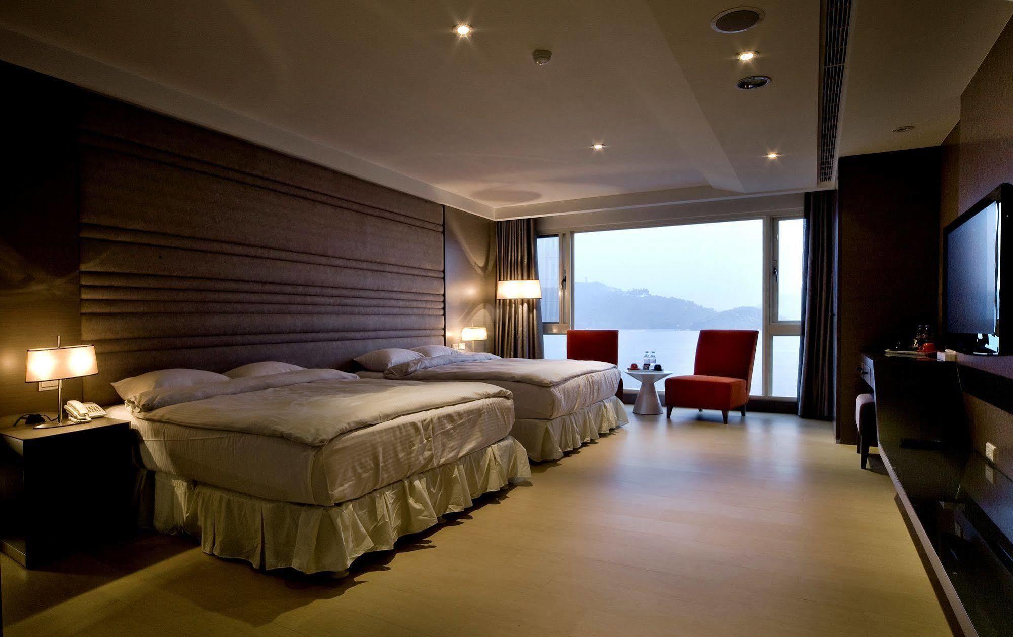 Spa Home Sun Moon Lake Luxury Lakeside Hotel Yuchi Exteriör bild