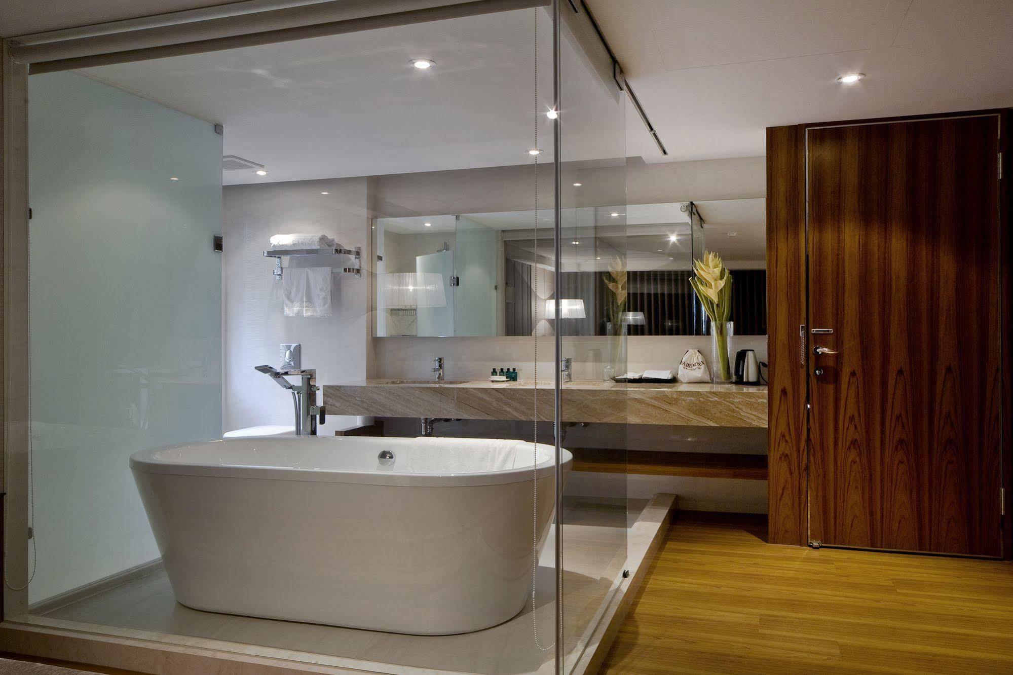 Spa Home Sun Moon Lake Luxury Lakeside Hotel Yuchi Exteriör bild