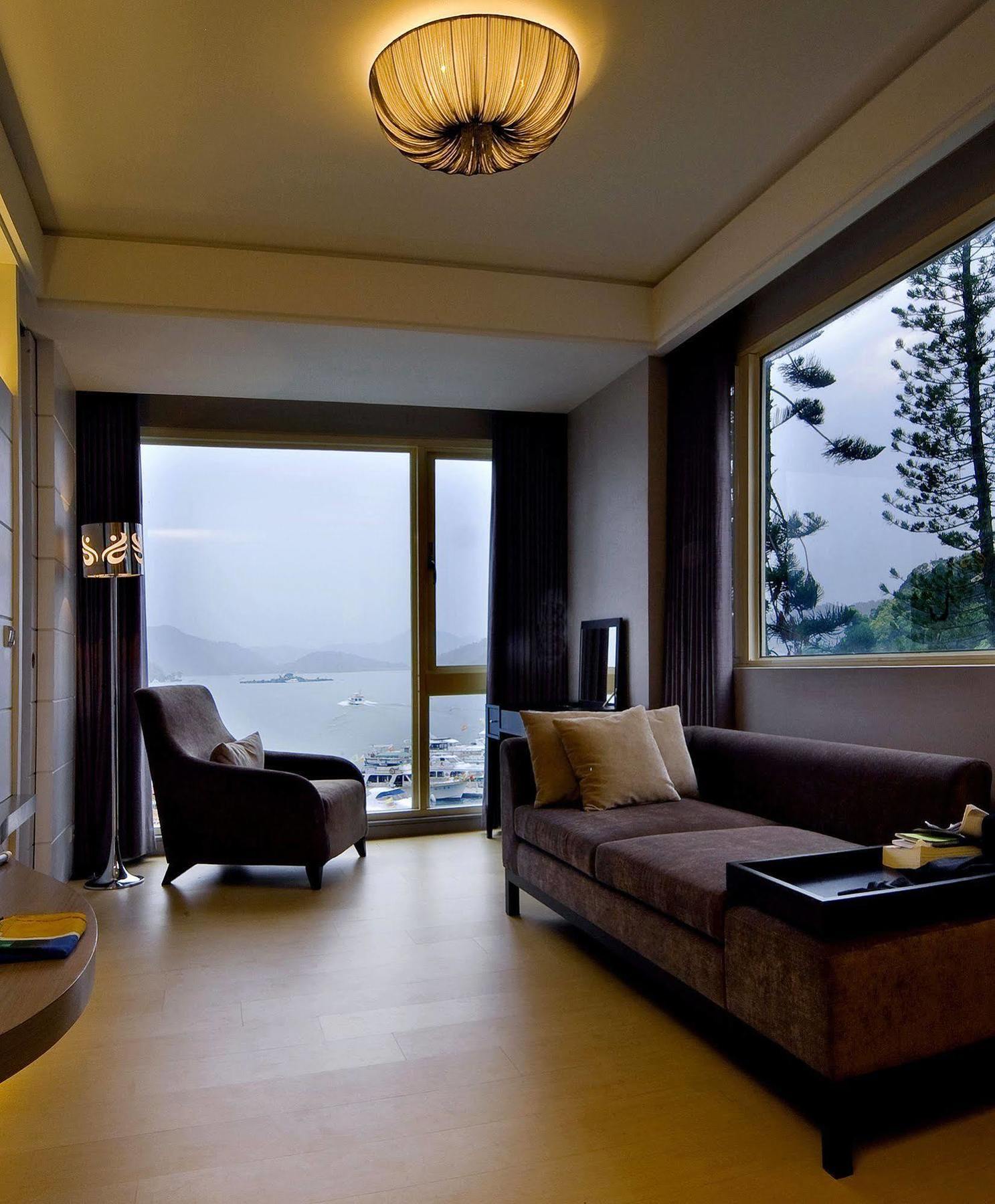 Spa Home Sun Moon Lake Luxury Lakeside Hotel Yuchi Exteriör bild